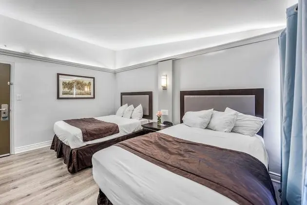 Oda, 2 Çift Kişilik Yatak, Sigara İçilmez