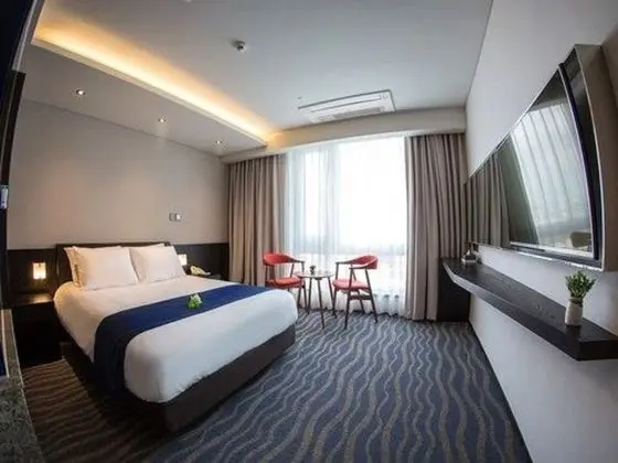 Deluxe Tek Büyük Yataklı Oda