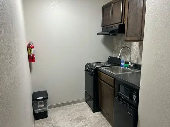 Superior Oda, 1 En Büyük (King) Boy Yatak, Sigara İçilmez, Küçük Mutfak