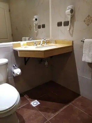 Oda, 2 Tek Kişilik Yatak, Sigara İçilmez
