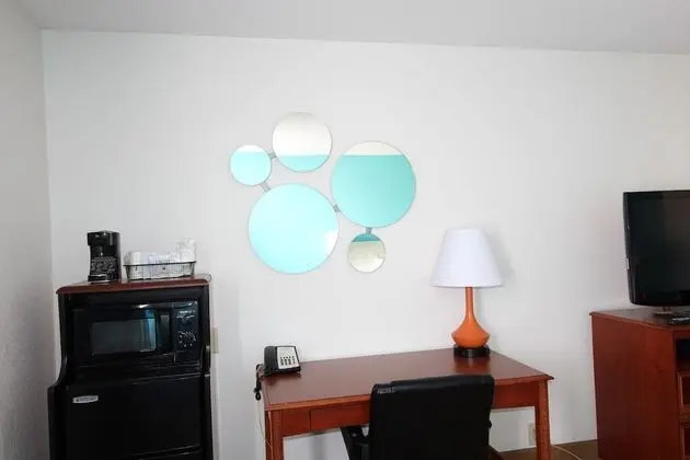 Standard Oda, 2 Büyük (Queen) Boy Yatak, Engellilere Uygun, Sigara İçilmez