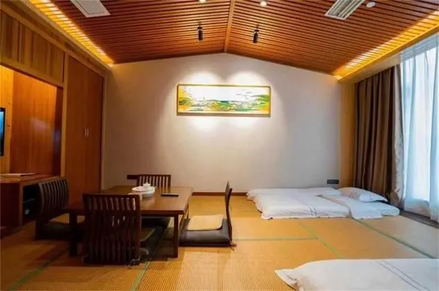 Süit, Sigara İçilebilir (Tatami Bed, Japanese)