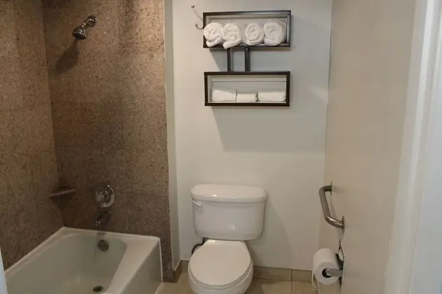 Standard Oda, 2 Büyük (Queen) Boy Yatak, Sigara İçilmez