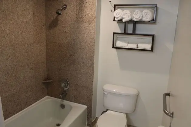 Standard Oda, 2 Büyük (Queen) Boy Yatak, Sigara İçilmez