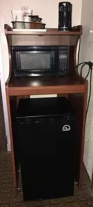 Oda, 2 Büyük (Queen) Boy Yatak, Sigara İçilebilir