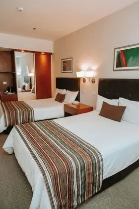 Oda, 2 Çift Kişilik Yatak, Sigara İçilmez