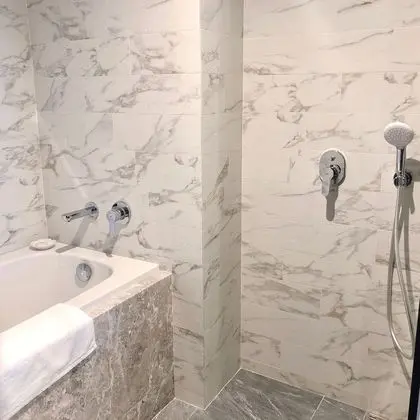 Exclusive Stüdyo Süit