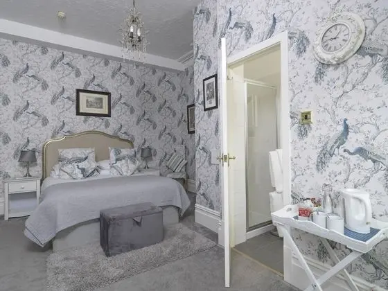 Luxury Tek Büyük Yataklı Oda