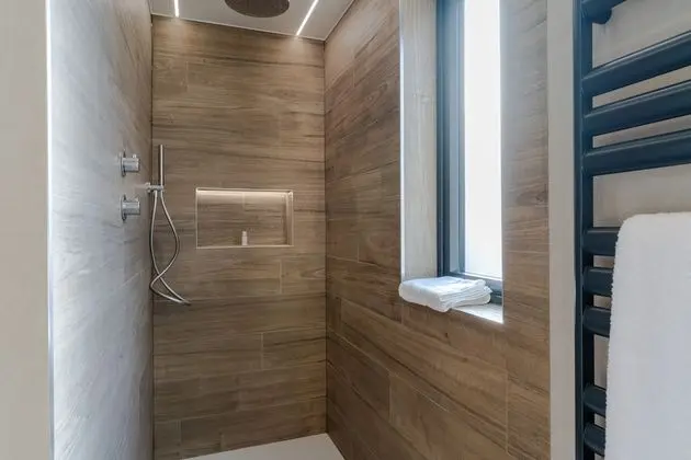 Premier Ev, Özel Banyo, Göl Manzaralı (Howe Top)