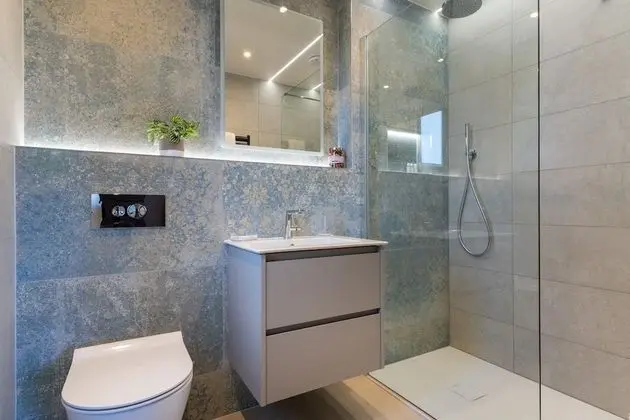Premier Ev, Özel Banyo, Göl Manzaralı (Howe Top)