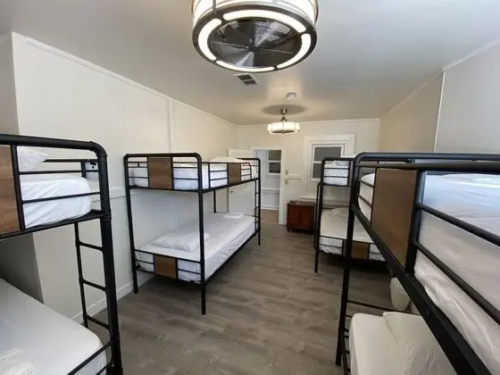 Ortak Ranzalı Oda, Karma Ranzalı Oda (8 Bed)