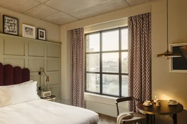Roomy