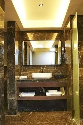 Executive Business Suite ( EBS)