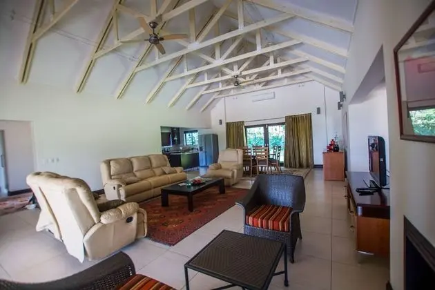 Ev, 4 Yatak Odası (Self-catering Number 130)