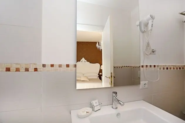 Superior Tek Büyük Yataklı Oda, Şehir Manzaralı