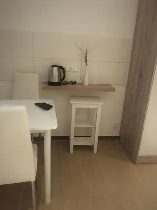Üç Kişilik Oda