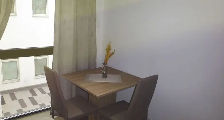 Üç Kişilik Oda
