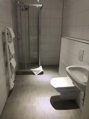 Üç Kişilik Oda