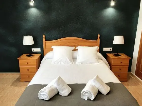 Tek Büyük Yataklı Oda, Dağ Manzaralı