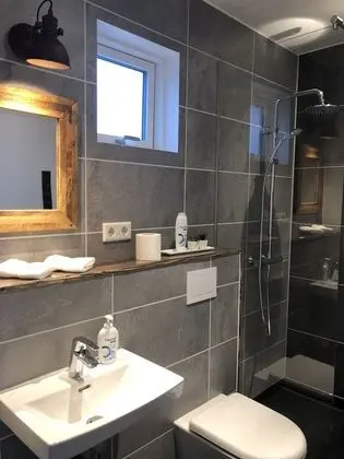 Tek Büyük veya İki Ayrı Yataklı Oda, Özel Banyo