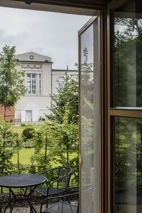 Standard Tek Büyük veya İki Ayrı Yataklı Oda (Chateau view)