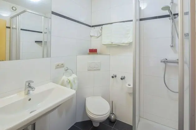 Business Tek Büyük Yataklı Oda, Balkon