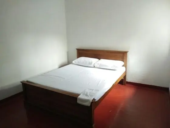 Basic Oda, 1 Yatak Odası, Sigara İçilebilir, Bahçe Manzaralı