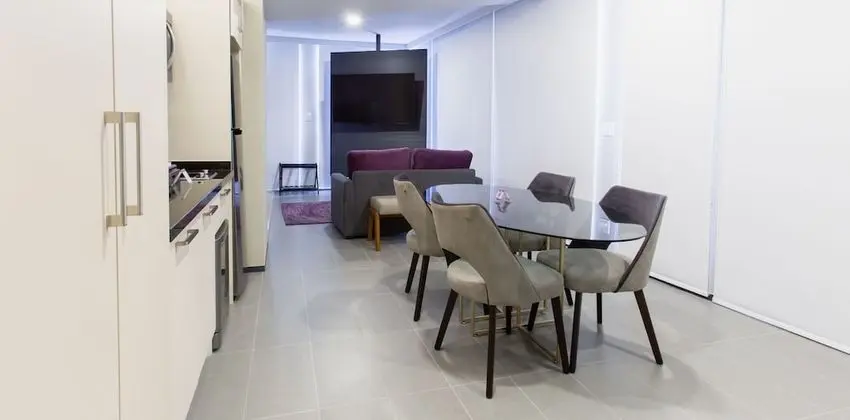 Master Suite Queen