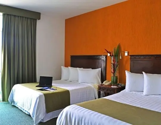 Junior Tek Büyük Yataklı Oda