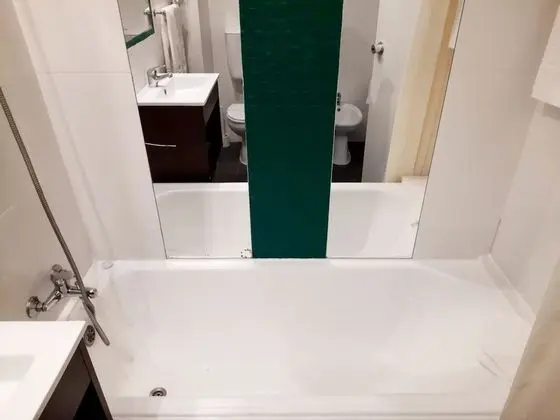 Tek Büyük Yataklı Oda, 1 Çift Kişilik Yatak, Havuz Manzaralı