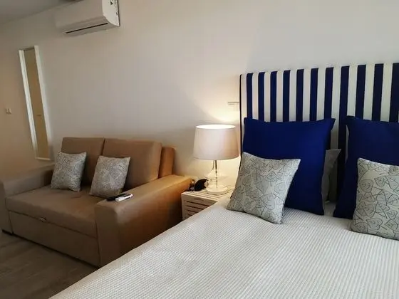 Tek Büyük Yataklı Oda, Sıcak Su Küveti, Avlu