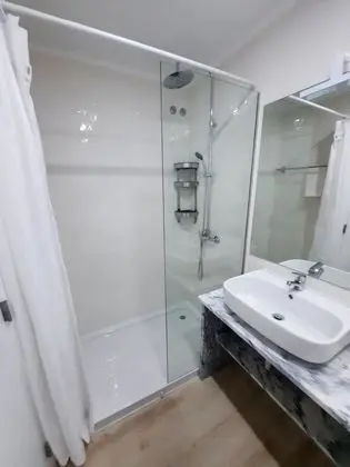 Tek Büyük Yataklı Oda, Veranda