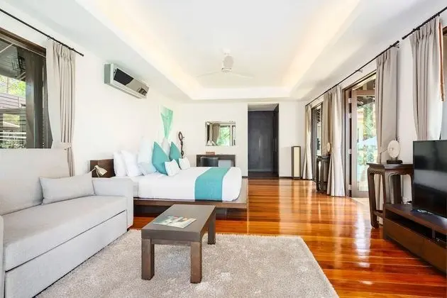 3-Bedroom Pool Villa Beachfront