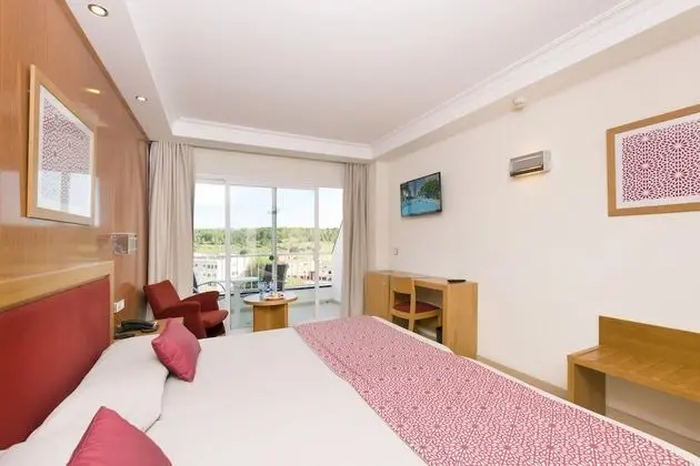 Tek Büyük Yataklı Oda, Balkon