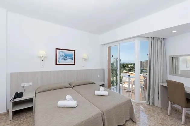 Tek Büyük Yataklı Oda, Balkon