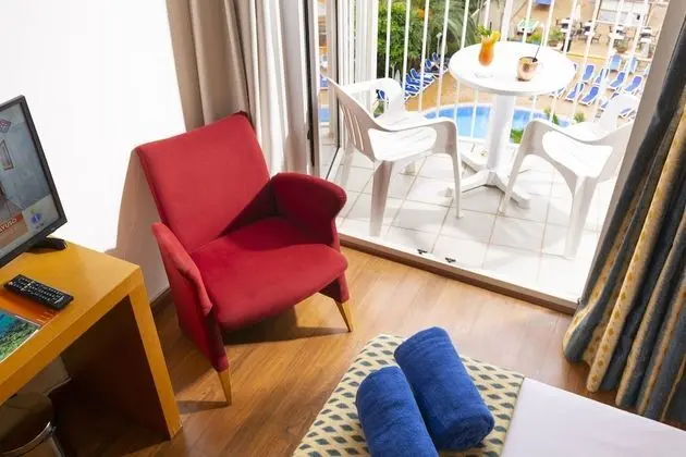 Tek Büyük Yataklı Oda, Balkon