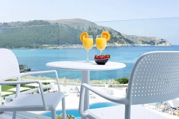 Tek Büyük Yataklı Oda, Balkon, Deniz Manzaralı (3 adults)