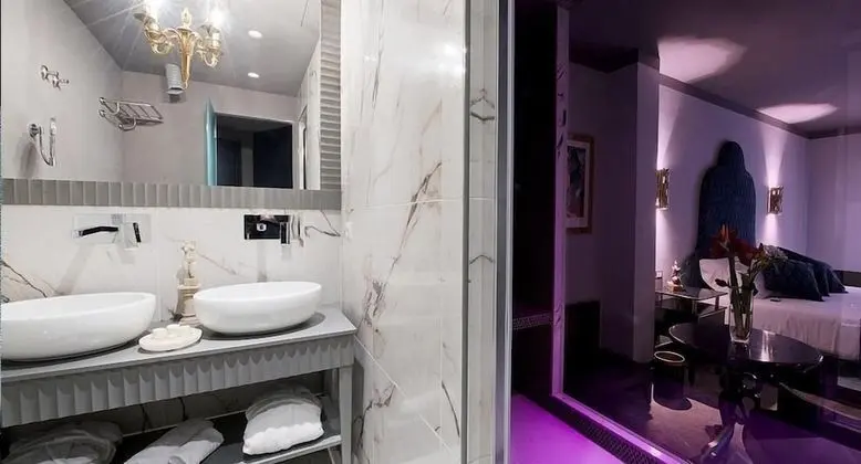 Deluxe Tek Büyük veya İki Ayrı Yataklı Oda