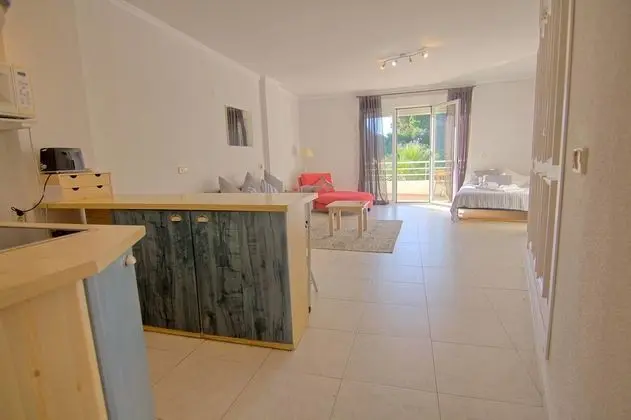 Stüdyo, Balkon, Havuz Manzaralı (Luna Beach 101)