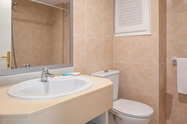 İki Ayrı Yataklı Oda, Havuz Manzaralı (2 adults)