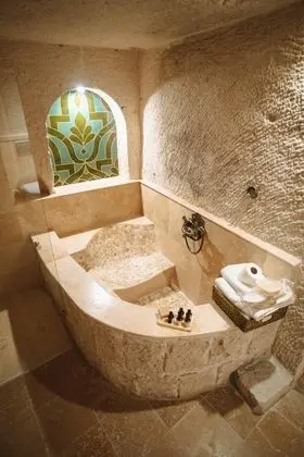 Queen Suite, Küvetli