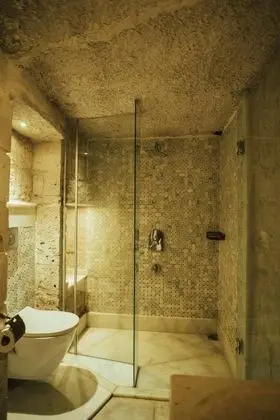 Queen Suite, Küvetli
