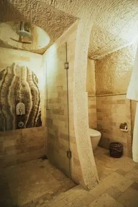 Queen Suite, Küvetli