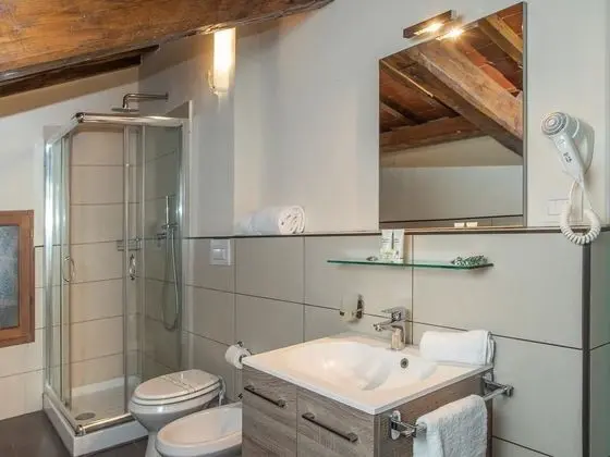 Superior Tek Büyük Yataklı Oda