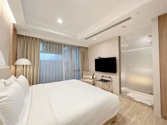 Deluxe Tek Büyük Yataklı Oda