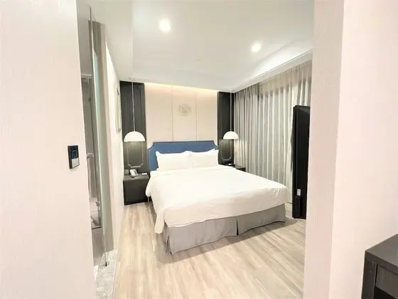 Deluxe Tek Büyük Yataklı Oda
