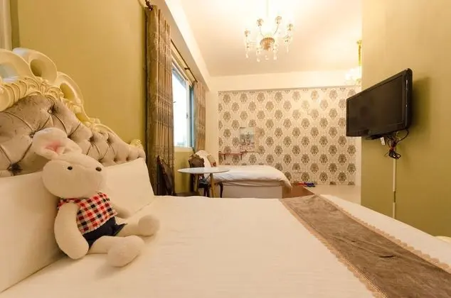 Deluxe Dört Kişilik Oda
