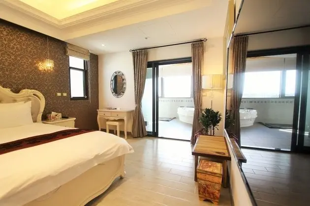 Deluxe Tek Büyük Yataklı Oda, 1 En Büyük (King) Boy Yatak, Sıcak Su Havuzu, Dağ Manzaralı