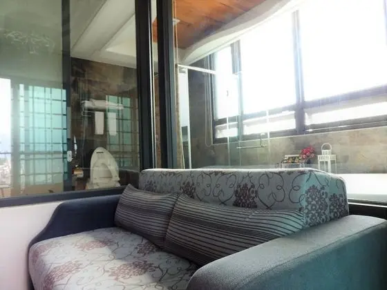Luxury Tek Büyük Yataklı Oda, 1 En Büyük (King) Boy Yatak, Sıcak Su Havuzu, Şehir Manzaralı