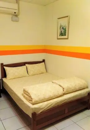 Tek Büyük veya İki Ayrı Yataklı Oda (Shared Bathroom)